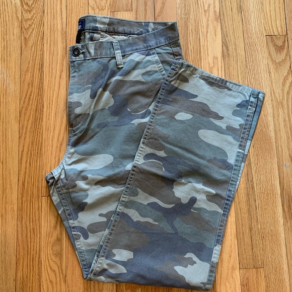 GAP Other - Gap Lived in Slim Khaki Pant